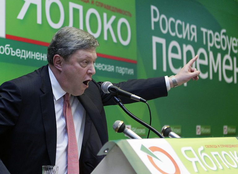 ЖКХ вместо Крыма, Явлинский вместо Путина