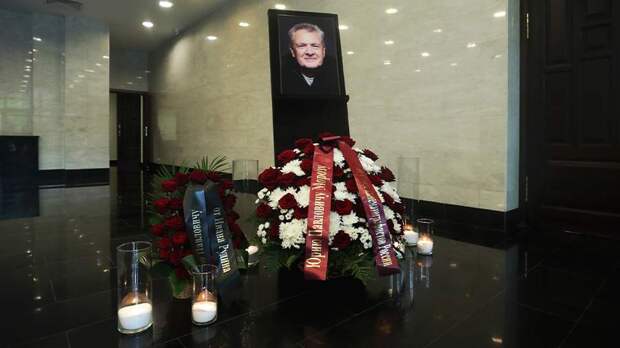 В Москве проходит прощание с Юрием Морозом