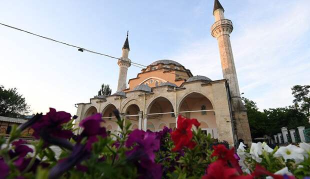 Мусульмане Крыма празднуют Ораза-байрам