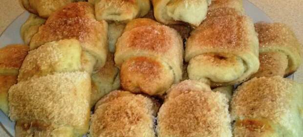 рогалики из творожного теста с яблоками