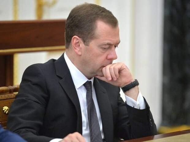 Медведев впал в растерянность из-за скандала с выборами в РАН Медведев впал в растерянность из-за скандала с выборами в РАН