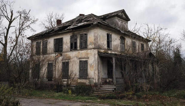 На Урале снесли двухэтажку с вещами людей, пока их не было дома