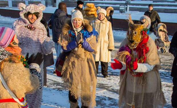 Народные гулянья. Фото из архива редакции