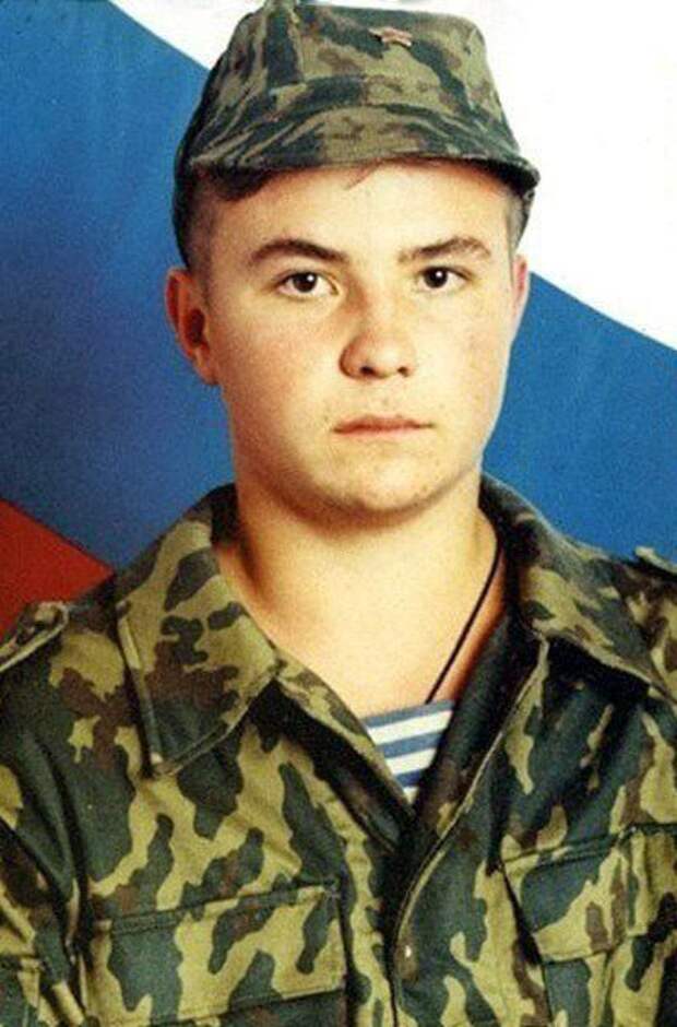 29 лет назад за отказ сменить веру погиб воин Христов Евгений Родионов!