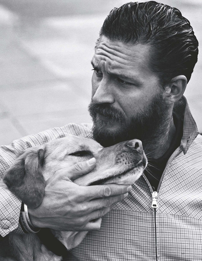 https://sobakibalabaki.com/wp-content/uploads/2017/09/love-for-dogs-tom-hardy-59bf74a55b11c__700.jpg