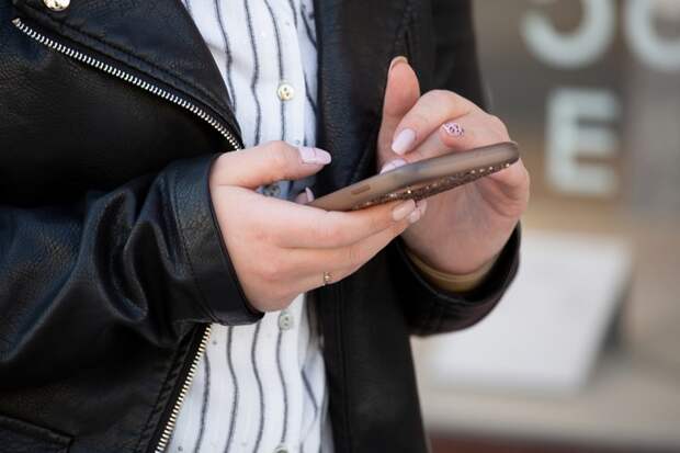 ЦБ РФ считает преждевременным обязательное подтверждение операций через мессенджер MAX