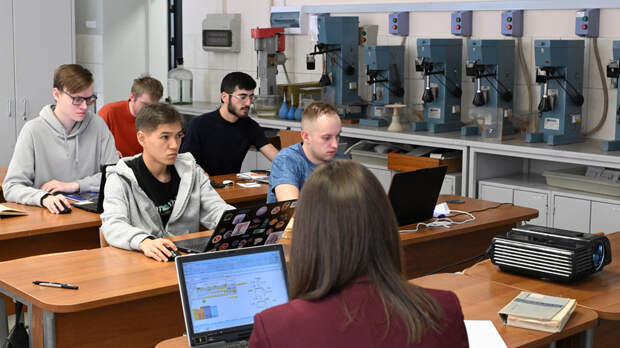 506 кластеров и демоэкзамен вместо билетов: как «Профессионалитет» изменит среднее профессиональное образование