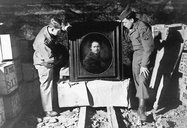 Тайна исчезновения «Золотого поезда» Третьего рейха в 1945 году Тайна исчезновения «Золотого поезда» Третьего рейха в 1945 году itemprop=