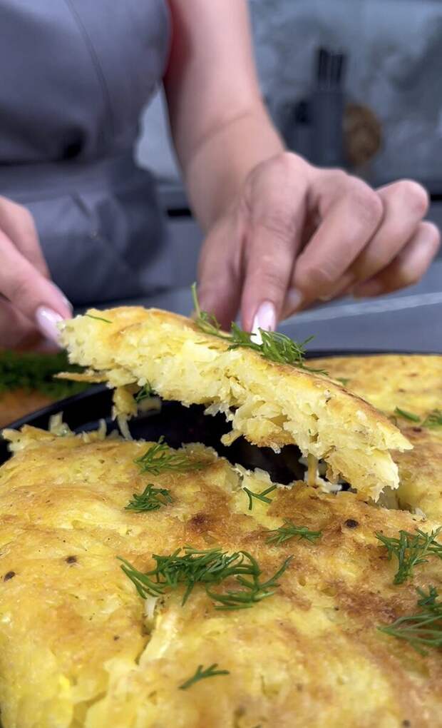 Натерла картошку и выложила на сковородку. Такого результата я не ожидала (вкусно,что тут скажешь)