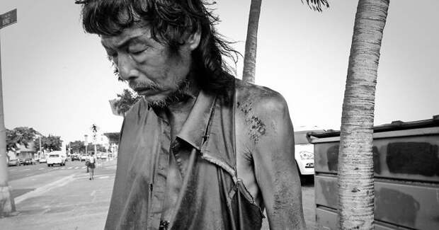 10 лет фотографировала бездомных, и в одном из них узнала своего отца бездомный, отец, фотография