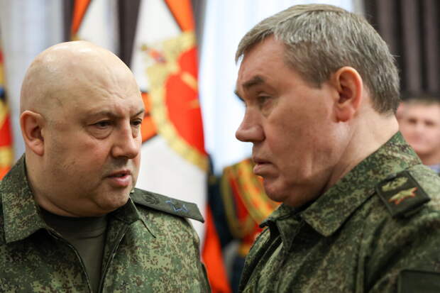 Суровикин или Герасимов: Что будет с Генштабом? Отвечает Путин