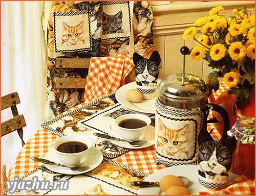 вышитые коты