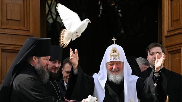 Патриарх Кирилл: пример Путина делает Россию сильнее