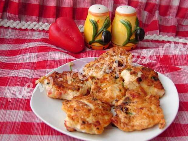 Куриные котлеты  рубленые с сыром и болгарским перцем