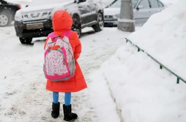 «Мучаешься сама и ребенка мучаешь, зачем?» – упрекает Веронику подруга