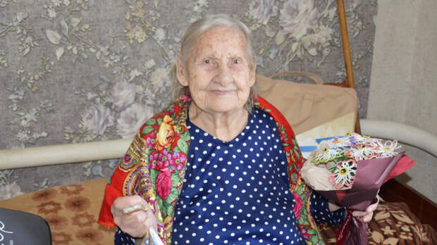 Ветеран из Барнаула Ефросинья Михалева отметила 105-летний юбилей