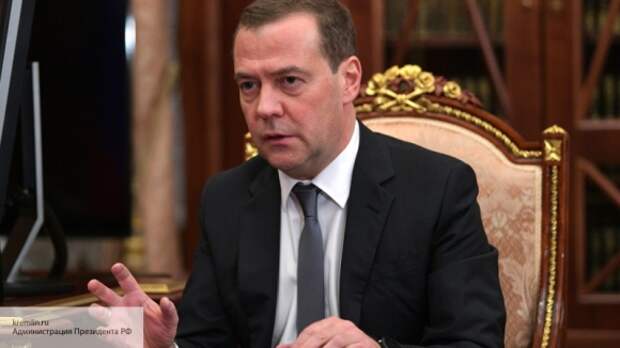 Медведев оценил попытки интеграции Сербии с ЕС