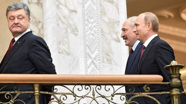 СМИ назвали тему тайных разговоров Путина и Порошенко
