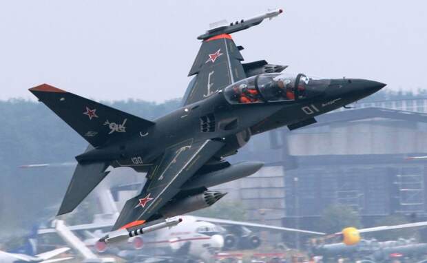 МАЛЕНЬКИЙ РУССКИЙ УЖАС. ЯК-130