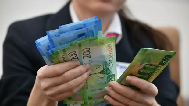 Более 60 тысяч семей в Омской области получили выплаты на детей трёх — семи лет