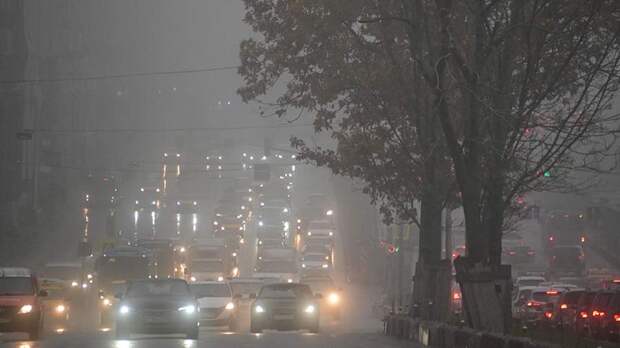 Автомобилистам в Москве рекомендовано быть внимательнее из-за тумана