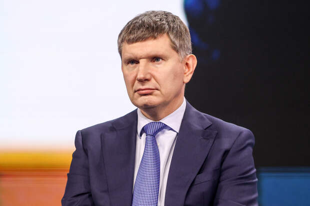 Россиян призвали не рассчитывать на быстрое снижение ставок по кредитам