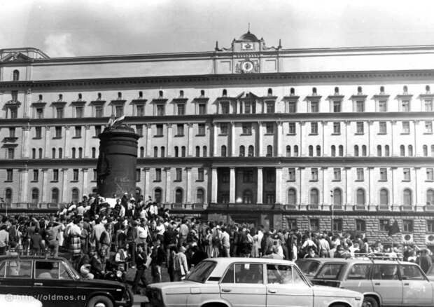 Самая красивая площадь Москвы lubyanskayaploshad 50 Самая красивая площадь Москвы