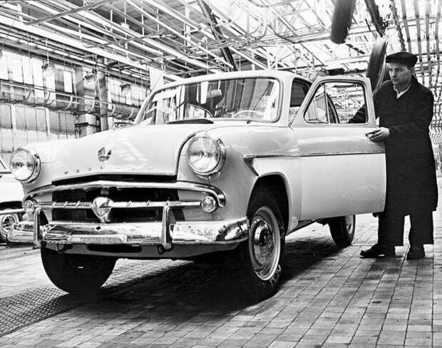 Советская техника на снимках: от пылесоса до автомобиля