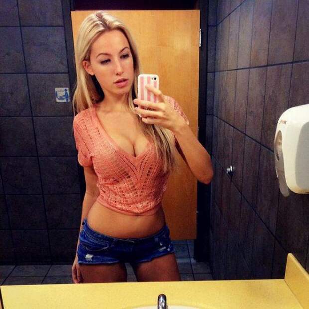 Try your best to resist those short shorts (26 Photos) Try your best to resist those short shorts (26 Photos)