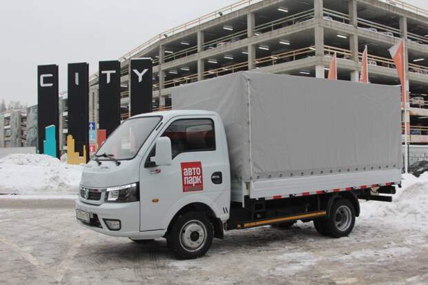 Ломаться нечему: обзор китайского грузовичка по цене «Лады»
