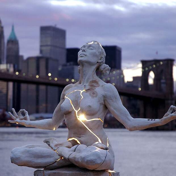 Скульптура «Expansion» от Пэги Брэдли (Paige Bradley), Нью-Йорк