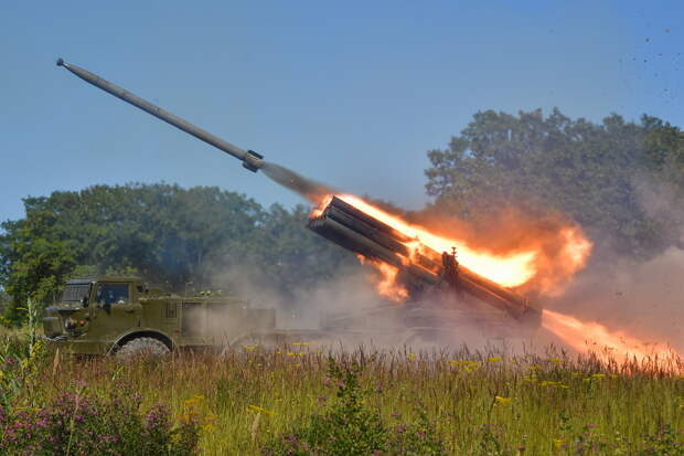 Артиллерия РФ нанесла массированные удары при наступлении в Харьковской области