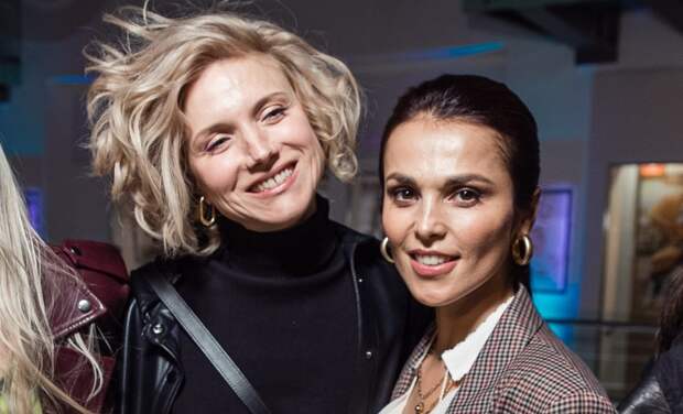 Сати Казанова, Юлия Савичева и другие на открытии благотворительного фотопроекта