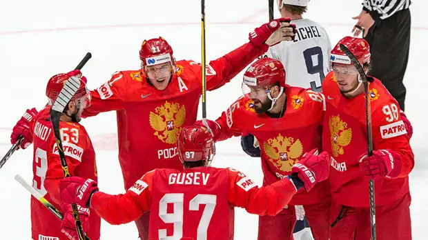 «Мы можем рассчитывать на чемпионство»: эксперты — о победе над сборной США и перспективах российской команды