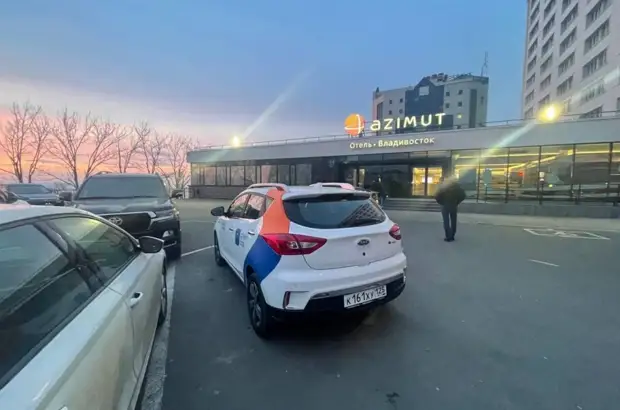 Во Владивостоке запустят каршеринг с китайскими электрокарами. Они уже на улицах