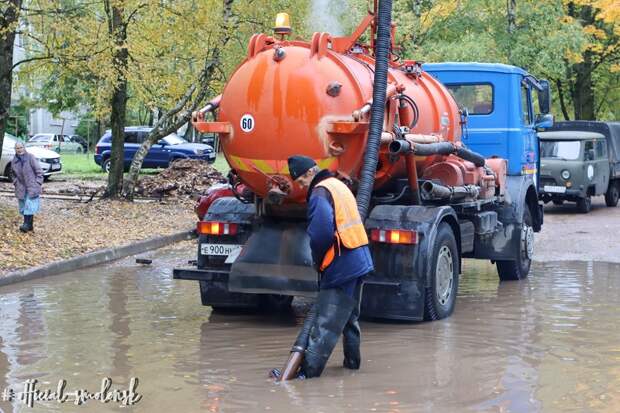 В Смоленске в обязательном порядке ри благоустройстве дворов и скверов будут обустраивать водостоки