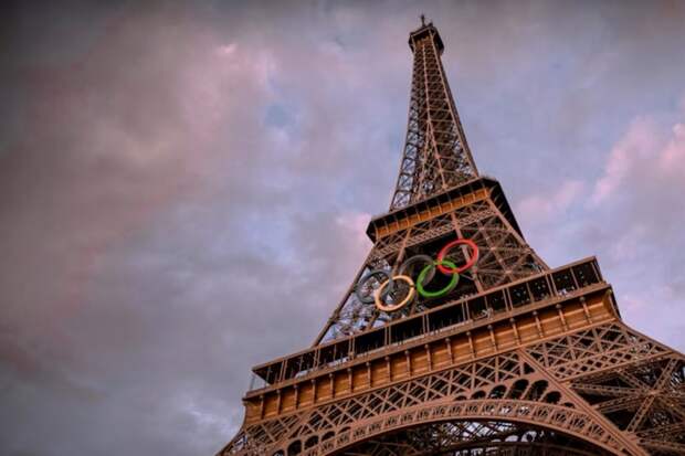 Французскую бегунью не пустили на церемонию открытия из-за хиджаба