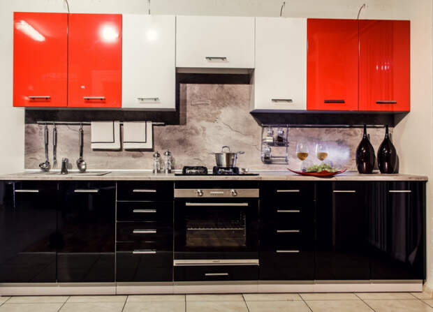 кухня, мебель для кухни, белая кухня, красно-белая кухня