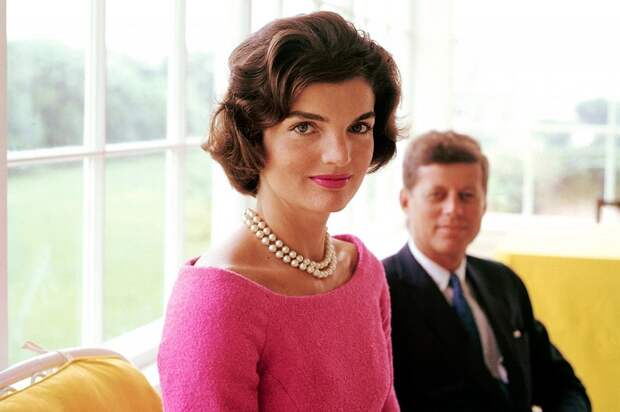 В Канаде и Франции Джона Кеннеди воспринимали как приложение к блистательной Жаклин.