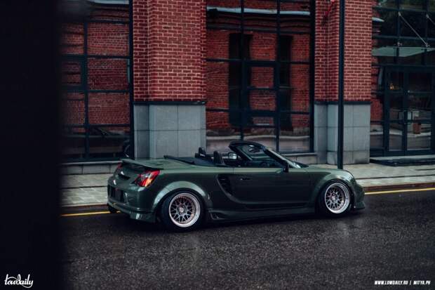 toyota mr s lowdaily 4