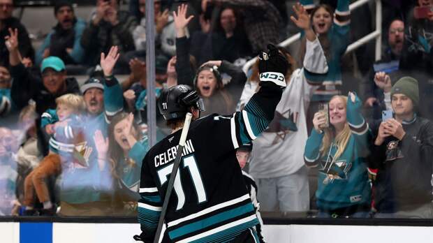 19-летний Селебрини стал 4-м игроком в сезоне НХЛ, набравшим 100 очков в сезоне