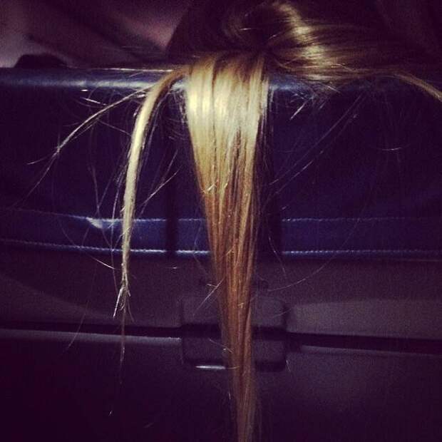 PassengerShaming24 Бывшая стюардесса выкладывает фотографии самых отвратительных пассажиров самолётов
