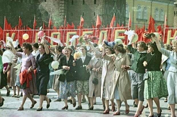 1950-е СССР, демонстрации, мир труд май, парад, первомай, фото