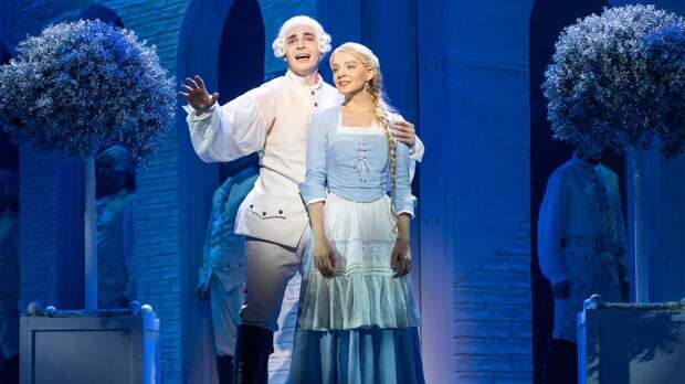 Если звезды — зажигают: карикатуры Бориса Ефимова и легенда о Майе Плисецкой