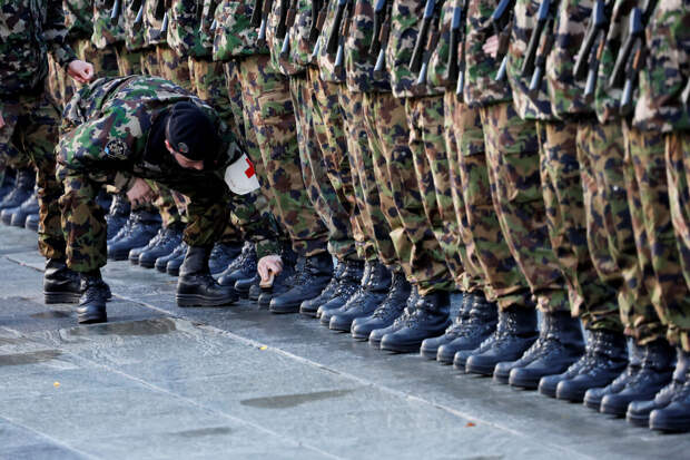 Власти Швейцарии упростили процедуру участия армии в военных миссиях ЕС