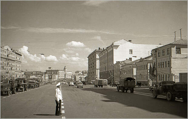02. 1957. Садовая-Самотёчная улица