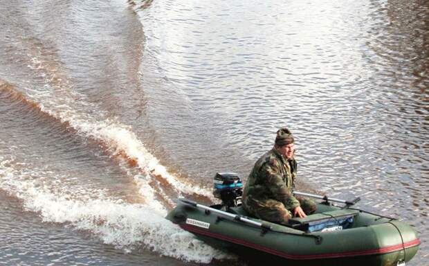 Жителя затопленного района Уфы оштрафовали за использование лодки для визита к врачу