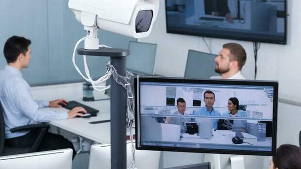 В России внедряют точечный жесткий контроль  за работой персонала