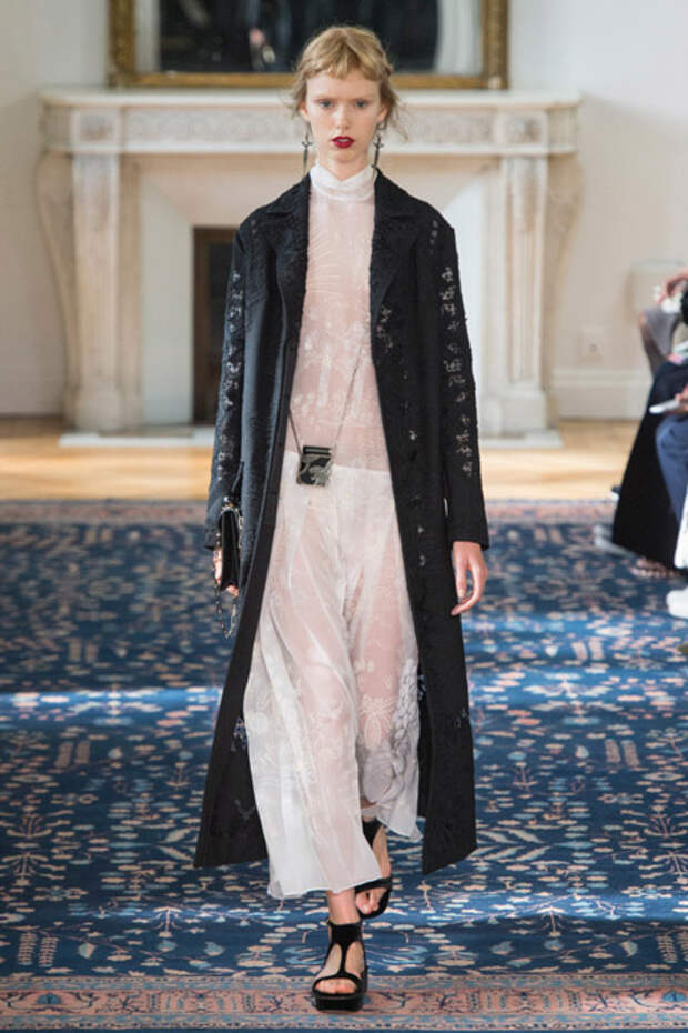 Valentino - модные женские пальто весна/лето 2017