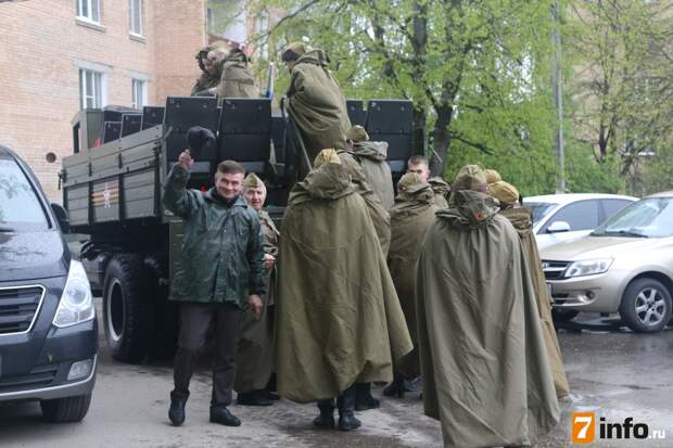 С Днем Победы рязанских ветеранов поздравляют «Фронтовые бригады»